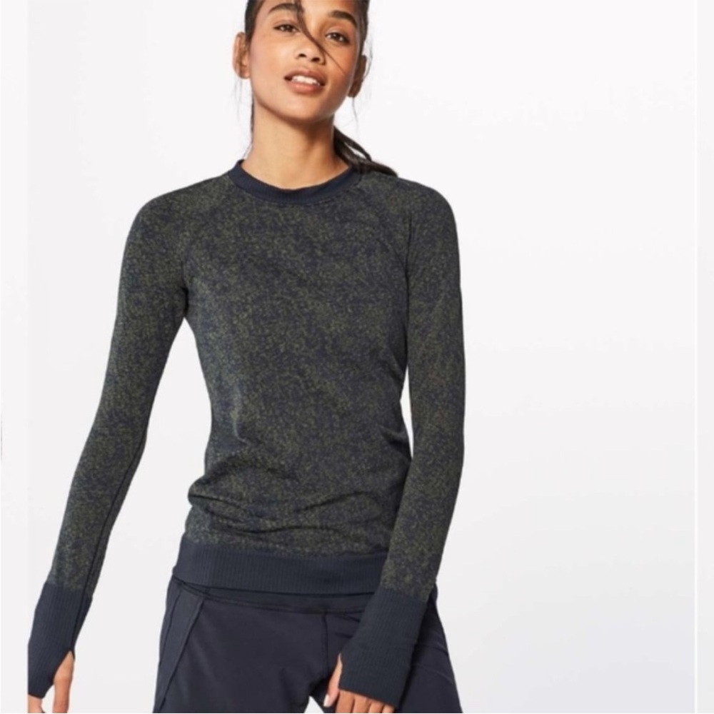 Lululemon Rest Less Pullover Black Armory Olive Green Size 4 Thumb holes Stretch